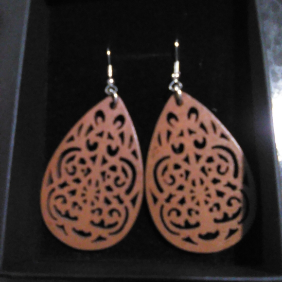 NEW Carved Wood Brown Earrings - Picture 1 of 1
